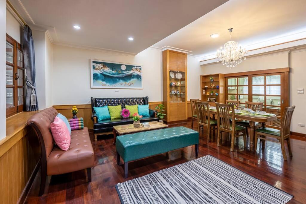 At Nana-5bed, Center, Nana Bts, Mbk, World, Siam * בנגקוק